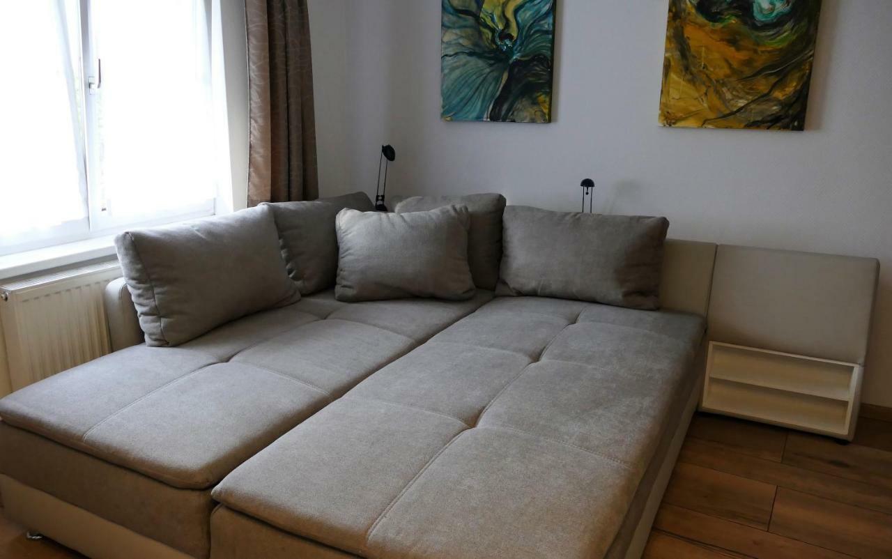 Gaestehaus Fischbach Jois Bagian luar foto