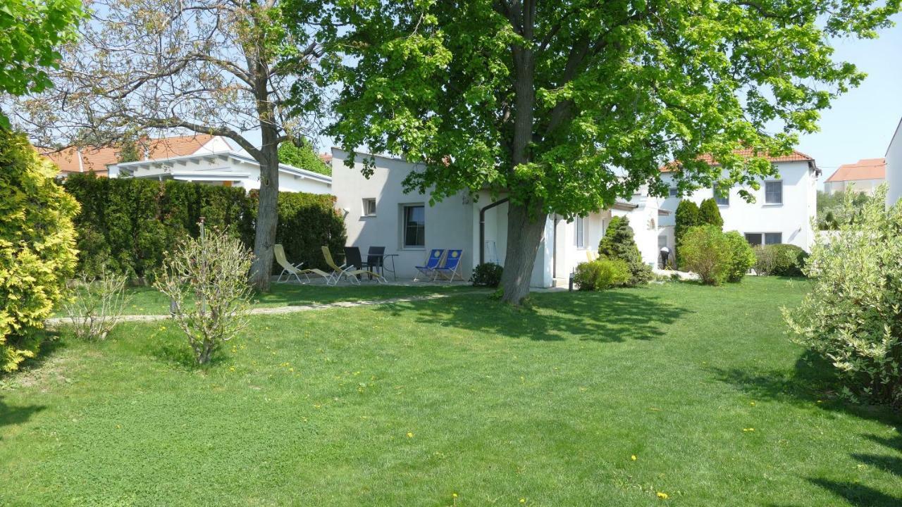 Gaestehaus Fischbach Jois Bagian luar foto