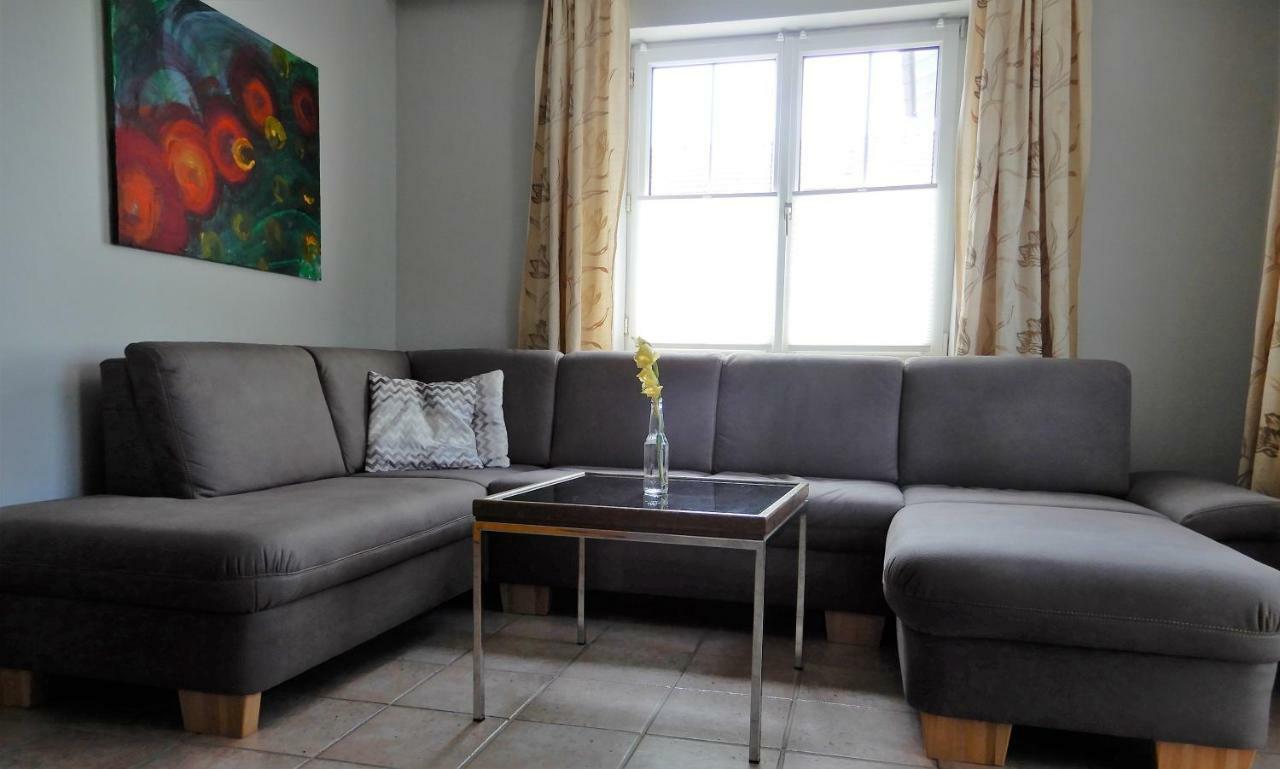 Gaestehaus Fischbach Jois Bagian luar foto
