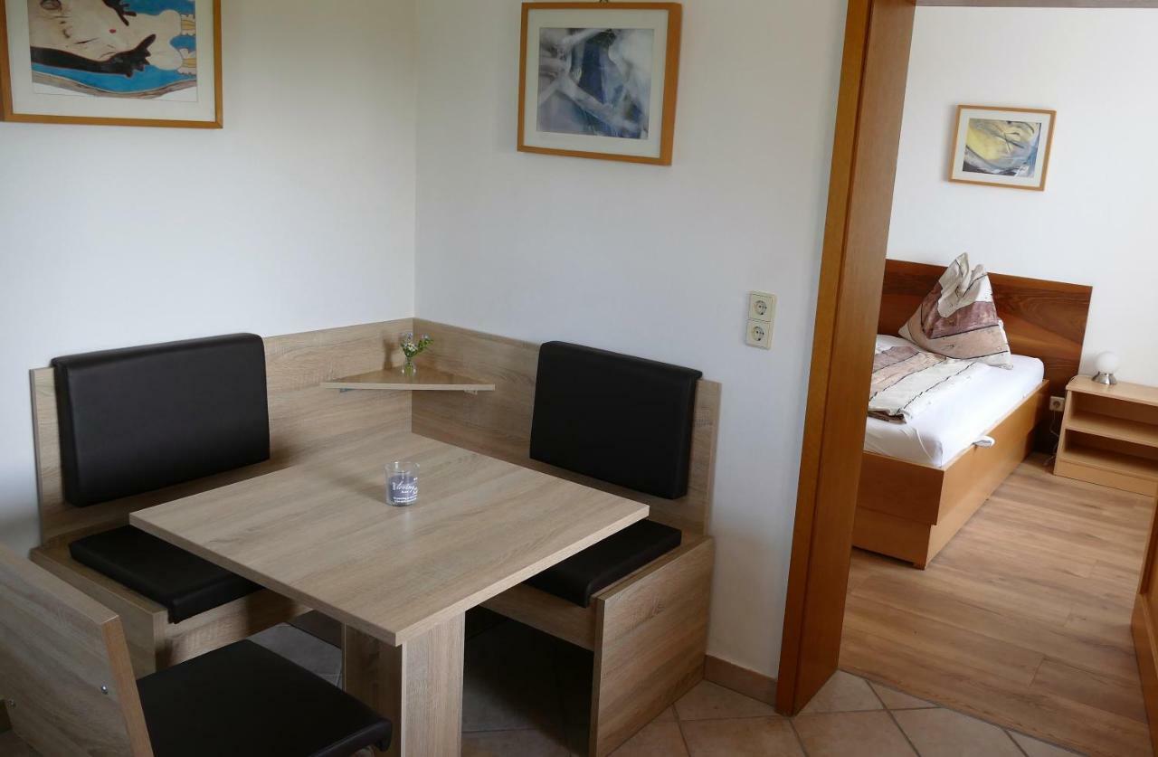 Gaestehaus Fischbach Jois Bagian luar foto